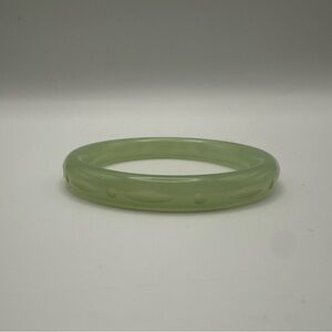 Splendette Green Carved Bangle Bracelet Narrow